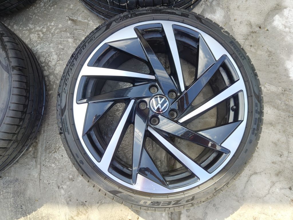 OEM ARTEON VOLKSWAGEN PASSAT  Golf R Line 20" opony Pitelli P Zero ORY
