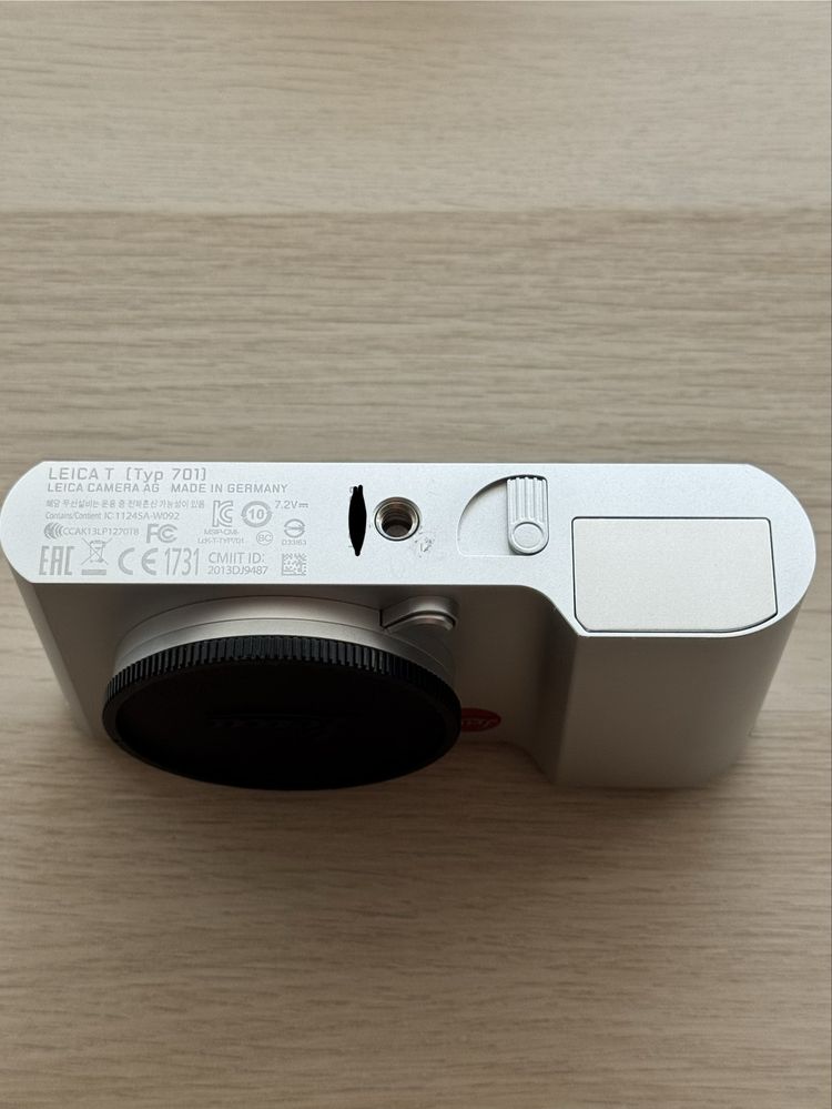 Câmara fotográfica Leica T titânio Typ 701