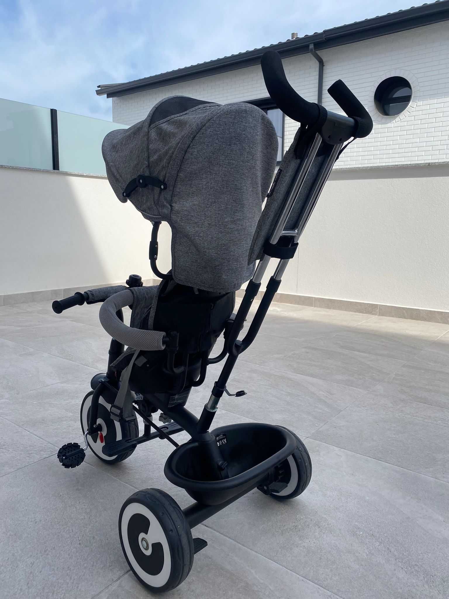 Triciclo evolutivo kinderkraft dos 9M aos 4anos (25kg)