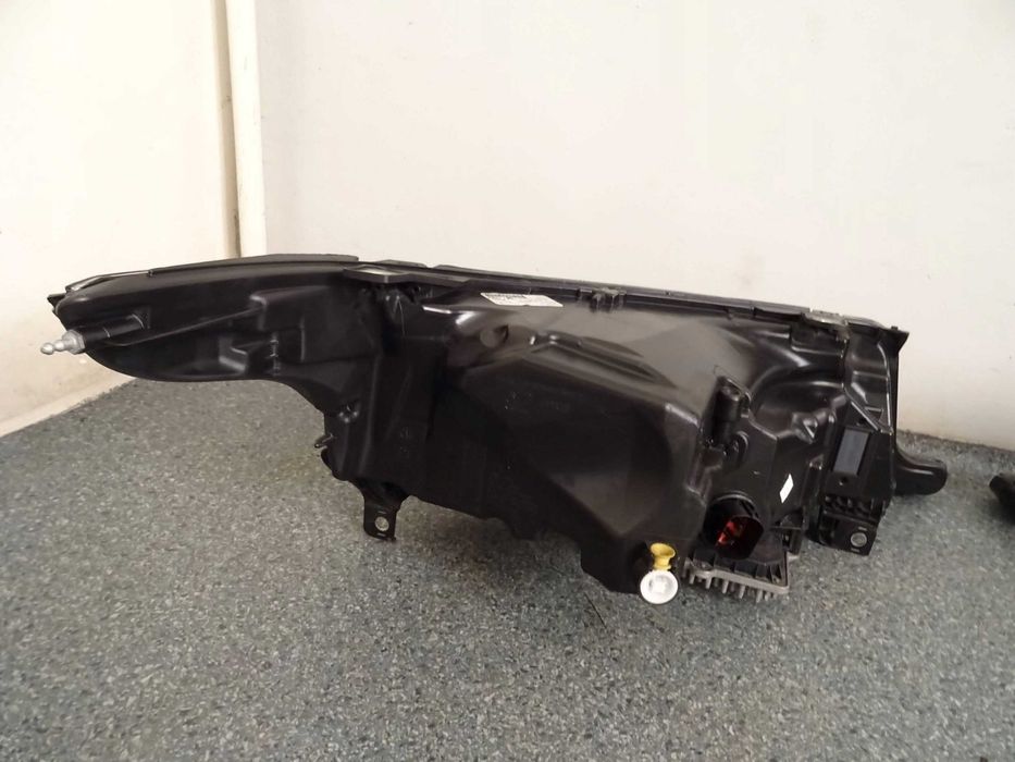 RANGE ROVER Sport L494 Фари передні