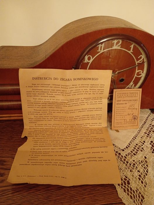 Zegar kominkowy z paszportem drewniany