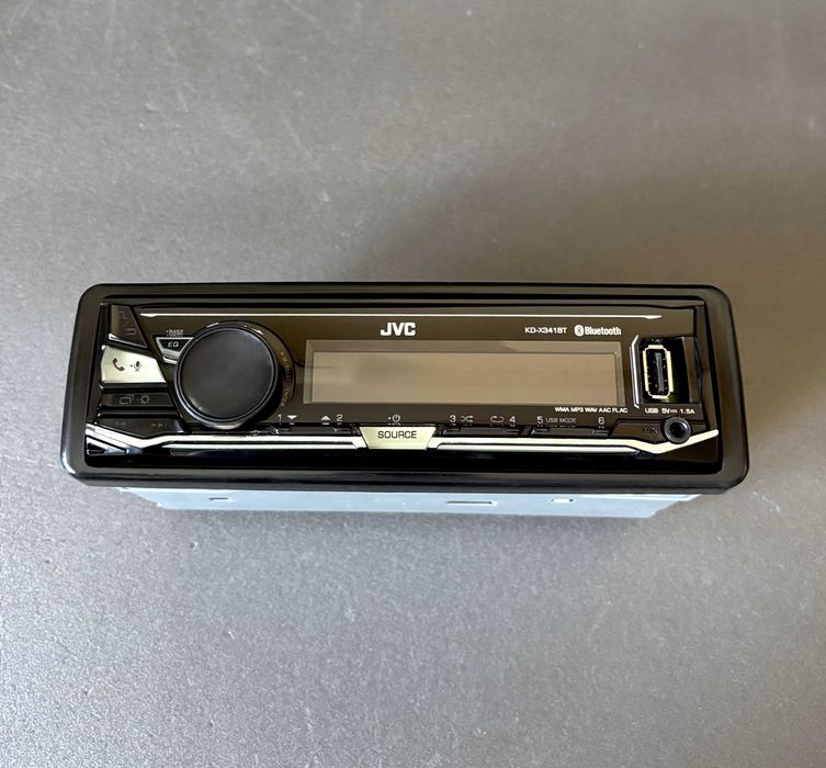 Автомагнитола JVC с Bluetooth и USB