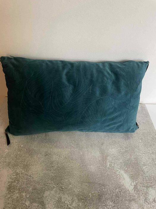 Ozdobna poduszka butelkowa zieleń zielona