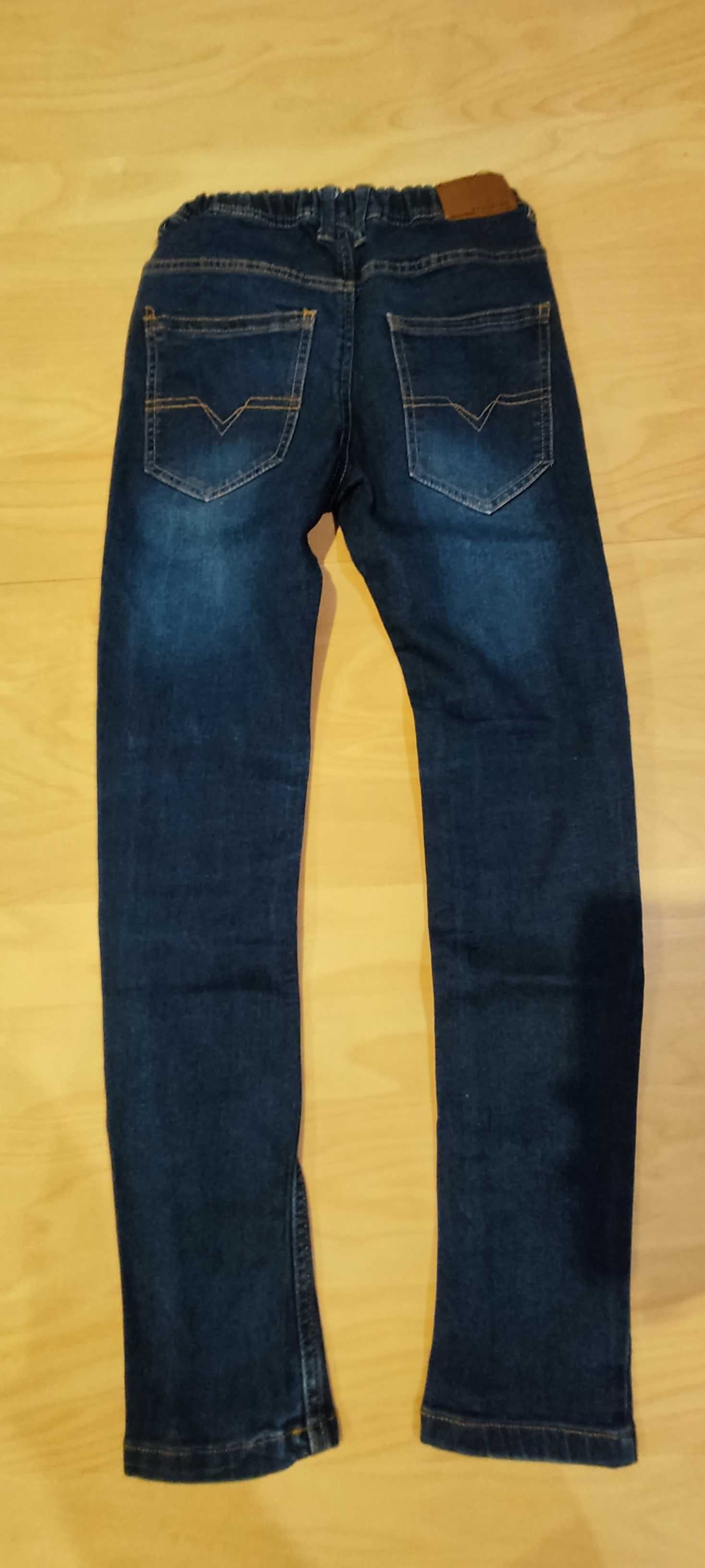 Spodnie chłopięce granatowe jeans Reservet rozmiar 152
