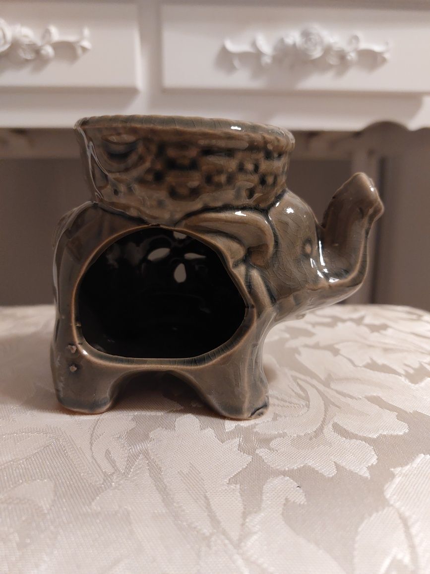 Kominek ceramiczny do olejków eterycznych