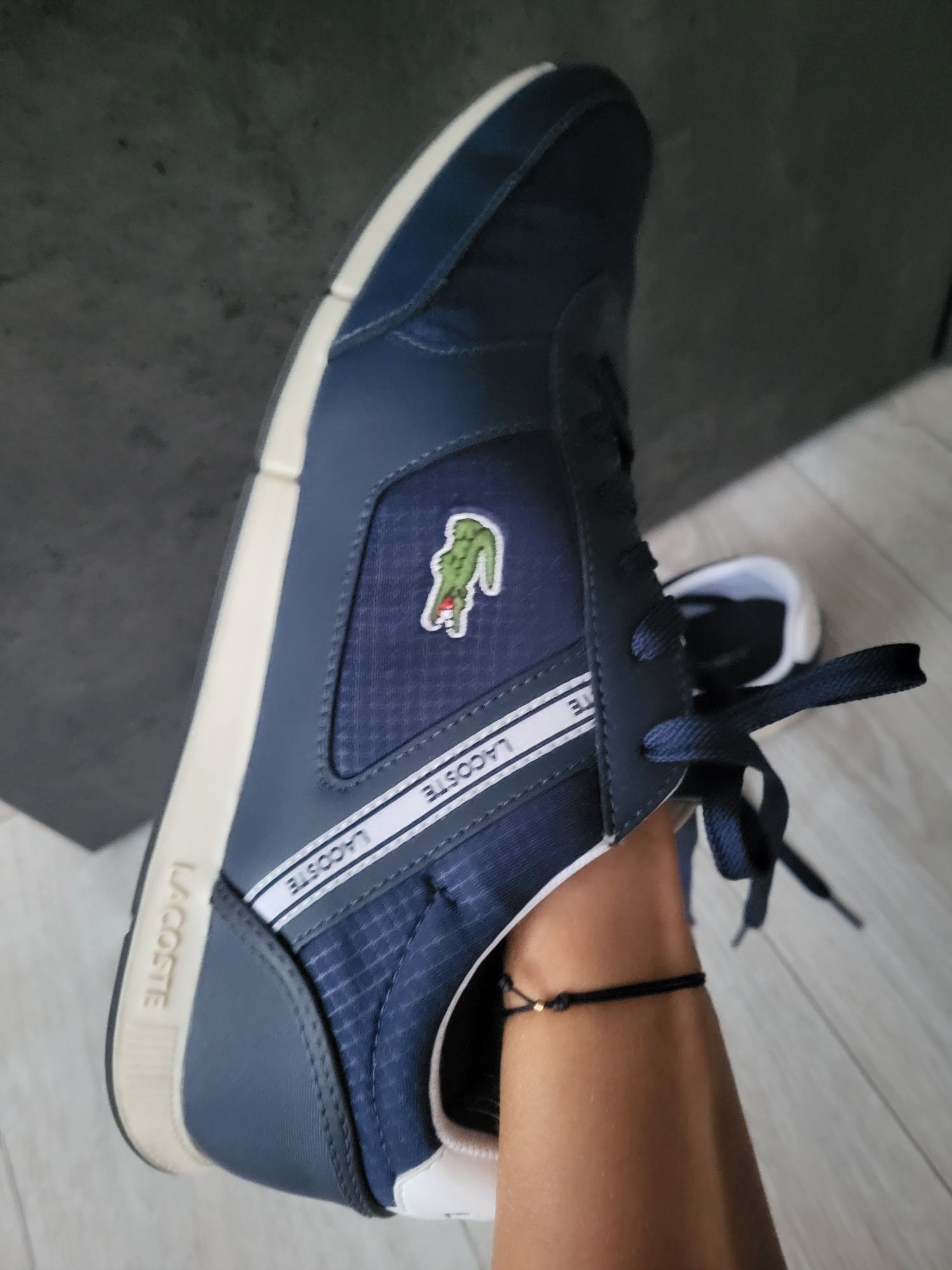 Buty Lacoste 43 jak nowe