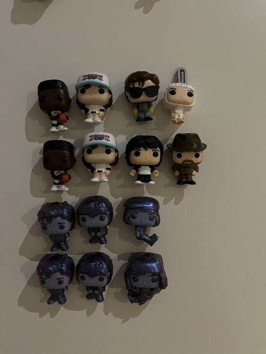 figurki  strange things