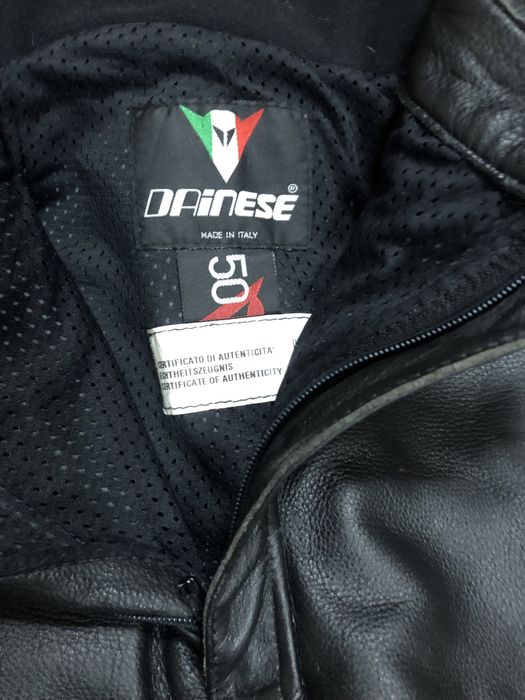 Calças em pele motard + casaco, fazem união com fecho, marca DAINESE