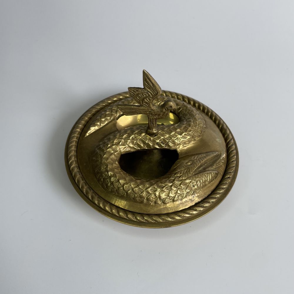 Popielniczka popielnica mosiężna retro orientalna o kształcie węża