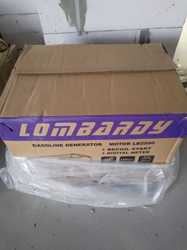 ГЕНЕРАТОР  бензиновий LOMBARDY 8500 (LB2500)