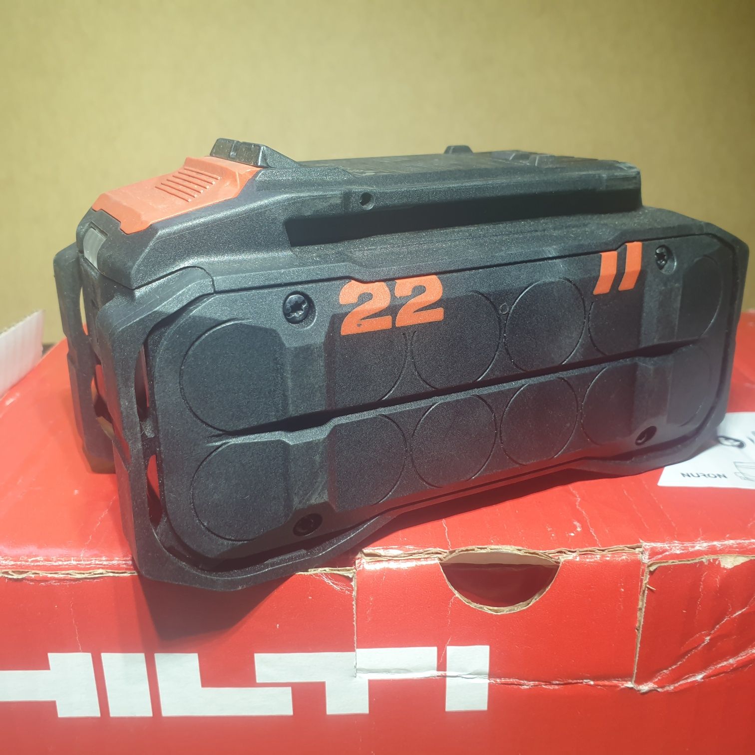 Bateria Hilti NURON B22-170 jak nowa B22 170  młotowiertarka wkretarka