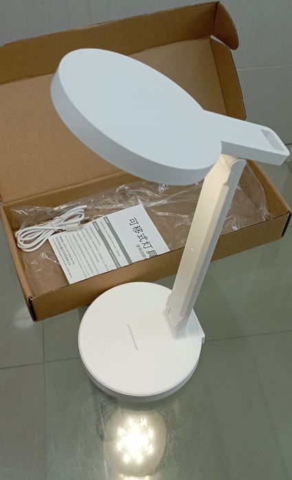 Настольная сенсорная Ied лампа с аккумулятором