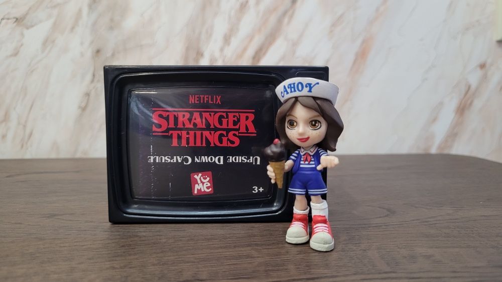 Капсула-сюрприз з колекційною фігуркою Дивні дива Yume Stranger Things