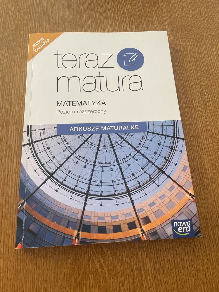 Ksiązka z zadaniami do matury rozszerzonej z matematyki