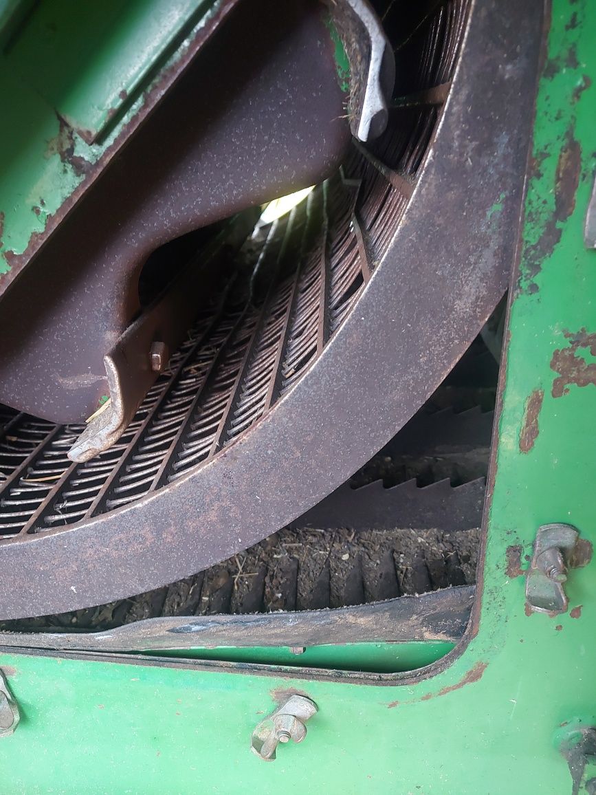 Комбайн John Deere 952 + січкарня + дві жатки