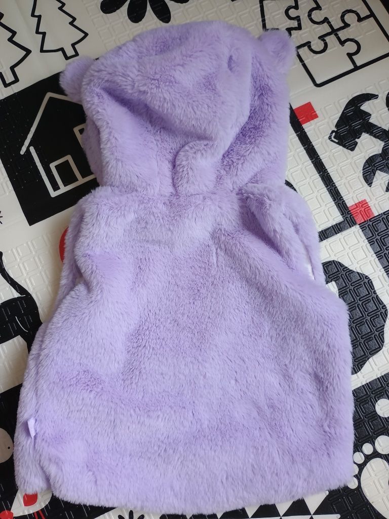 Bezrękawnik futerko z kapturem na zamek marki SMYK rozmiar 68
