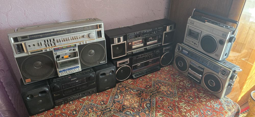 Магнитофоны разные