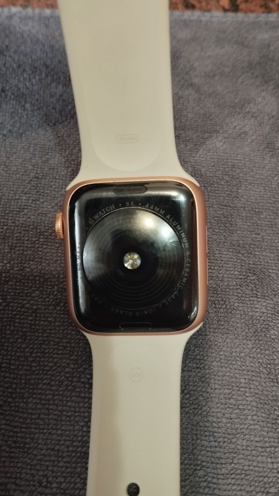Apple watch se MKQ53VC/A