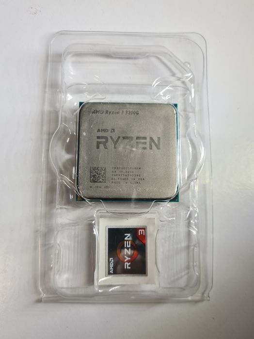Процесор AMD Ryzen 3 3200G 3.6GHz / 4MB sAM4, BOX