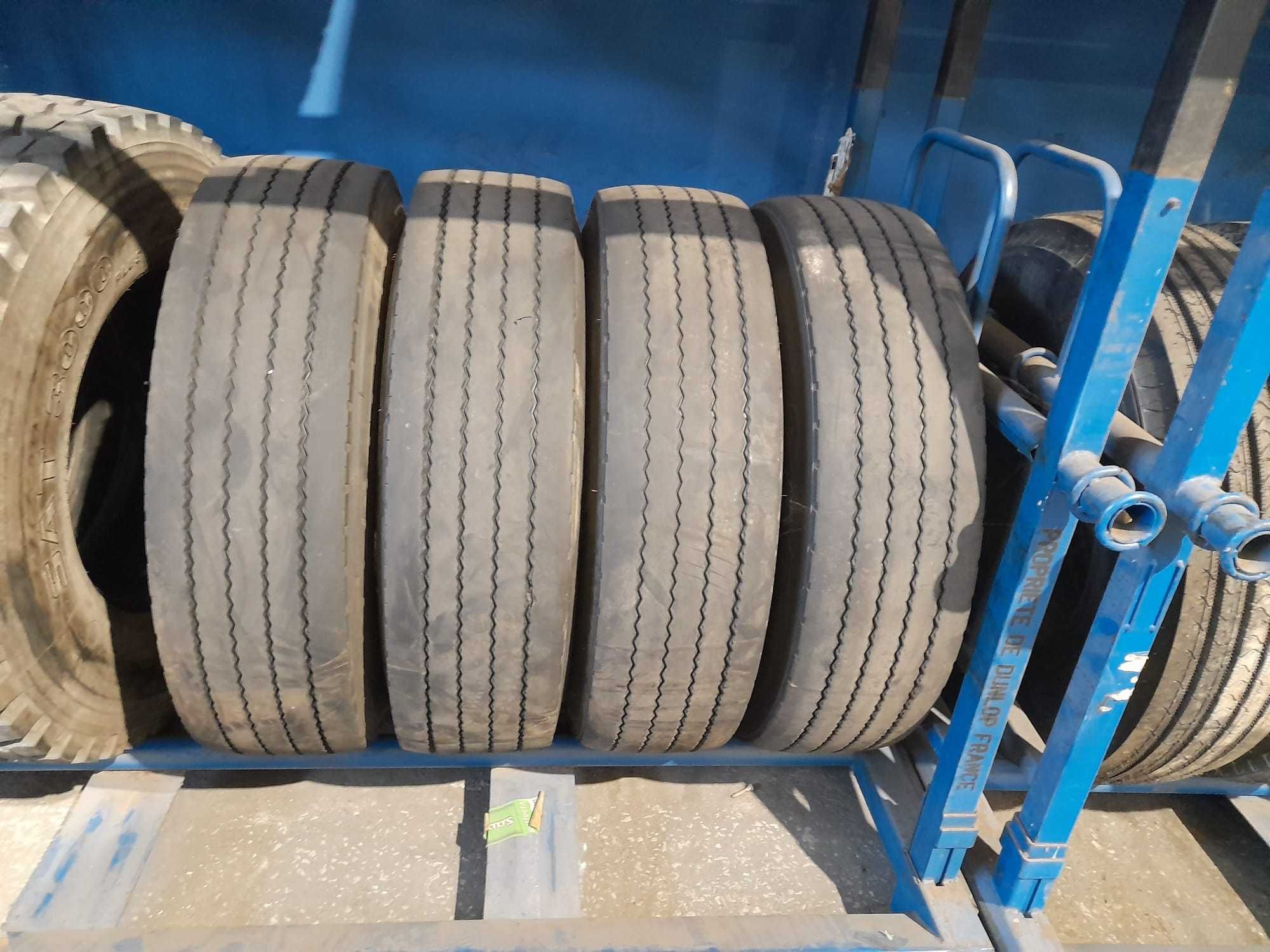 PNEUS CAMIAO 295/80R22.5