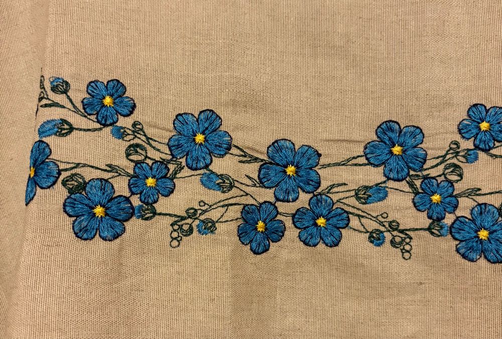 Блуза лляна з вишивкою