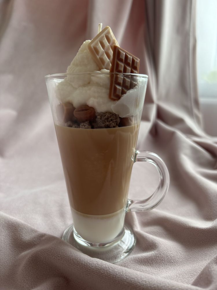 Kawa latte z wosku sojowego świeca w szkle czekolada tofiffee