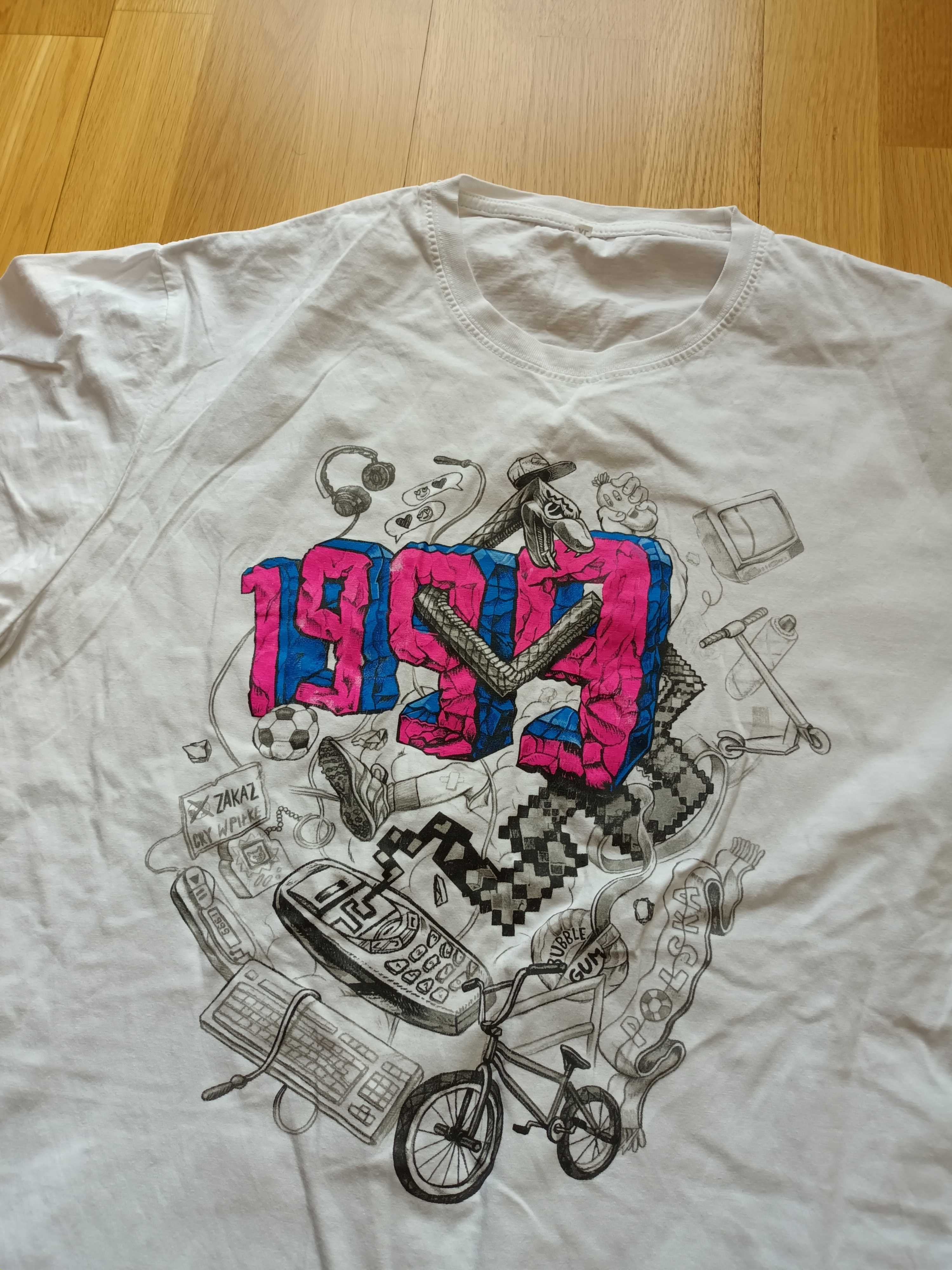 Koszulka biała 1999 r. XL w opakowaniu prezentowym