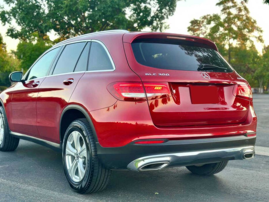 Mercedes-Benz GLC GLC 300 4MATIC      2018