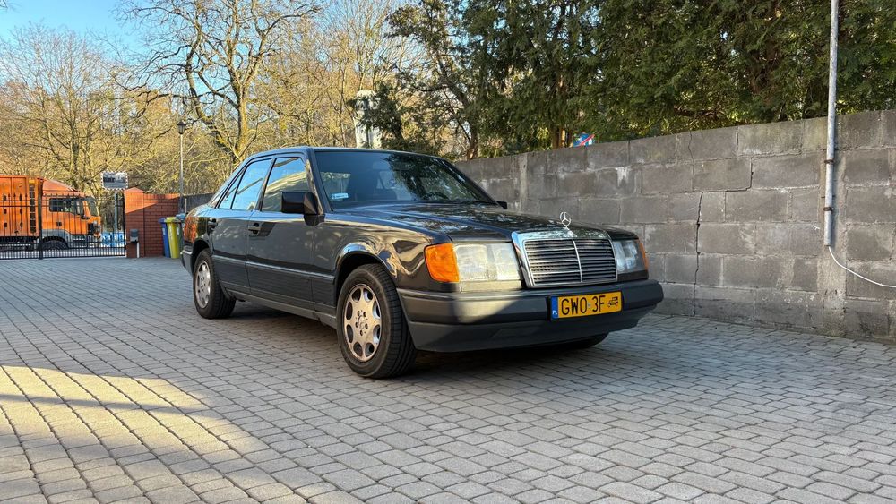 Mercedes-Benz W124 (1984-1993) Mercedes W124