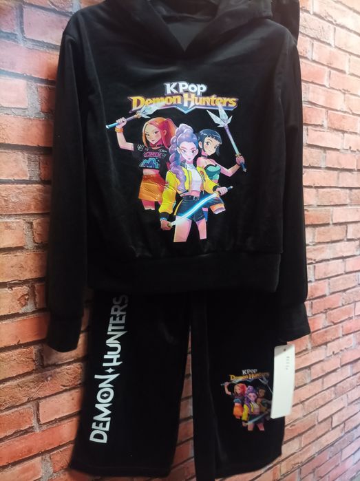 Ostatnie rozmiary Welurowy komplet Huntrix K-pop czarny 152 158