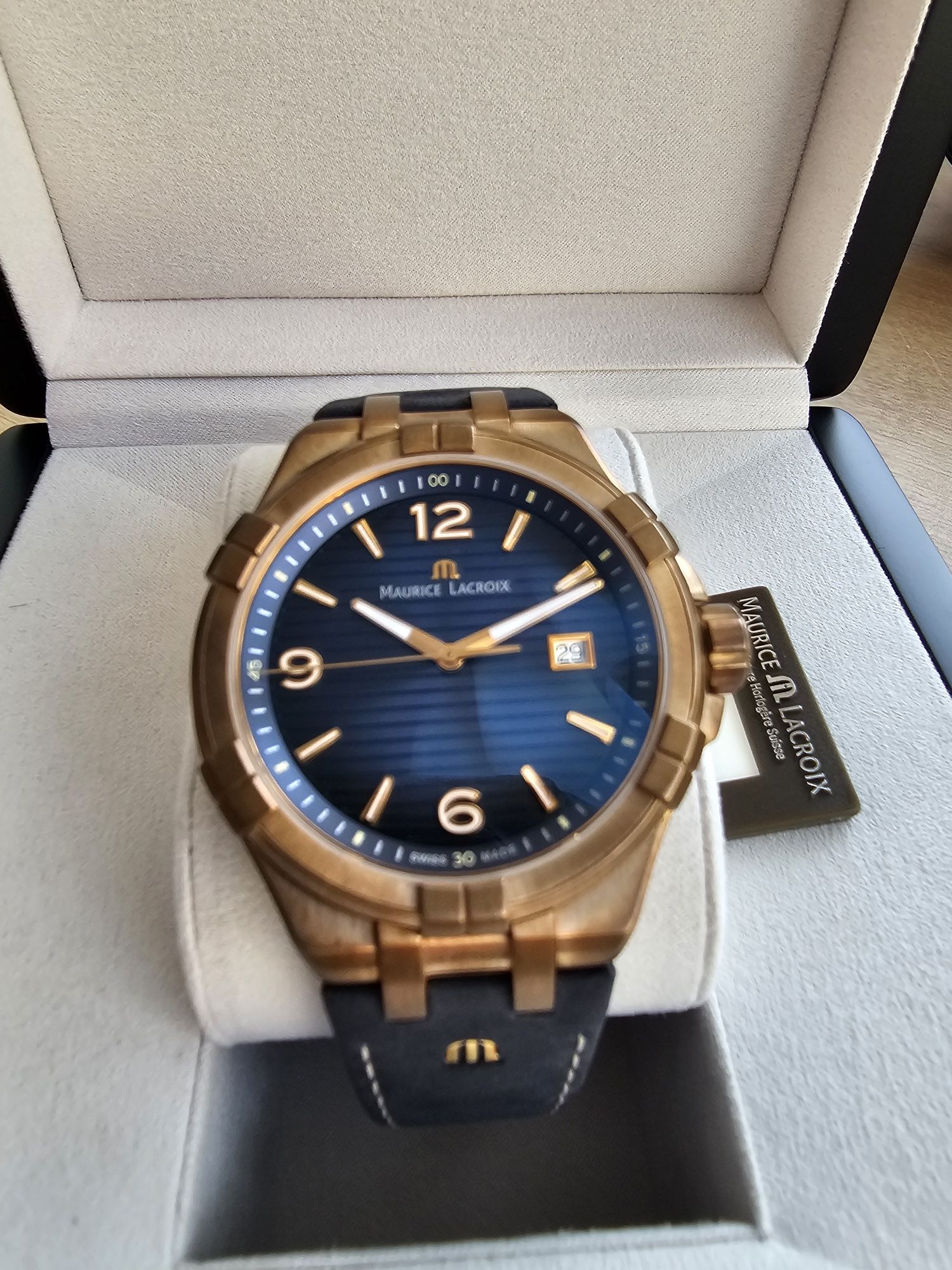 Maurice Lacroix Aikon Bronze AI1028-BRZ01-420-1