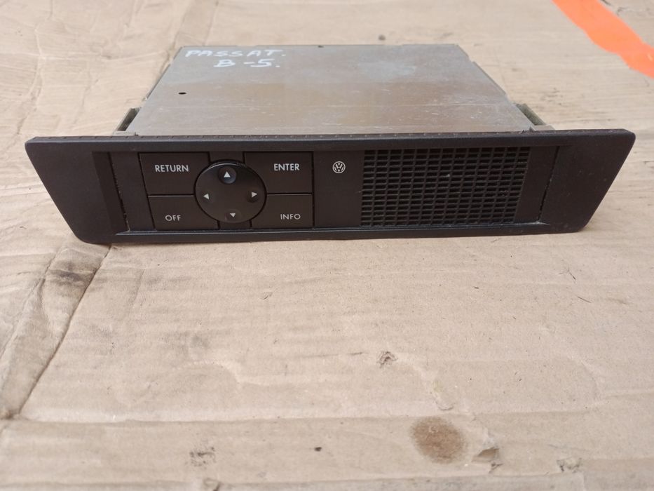 Stan BDB VW Passat B5 czytnik nawigacji panel sterownik