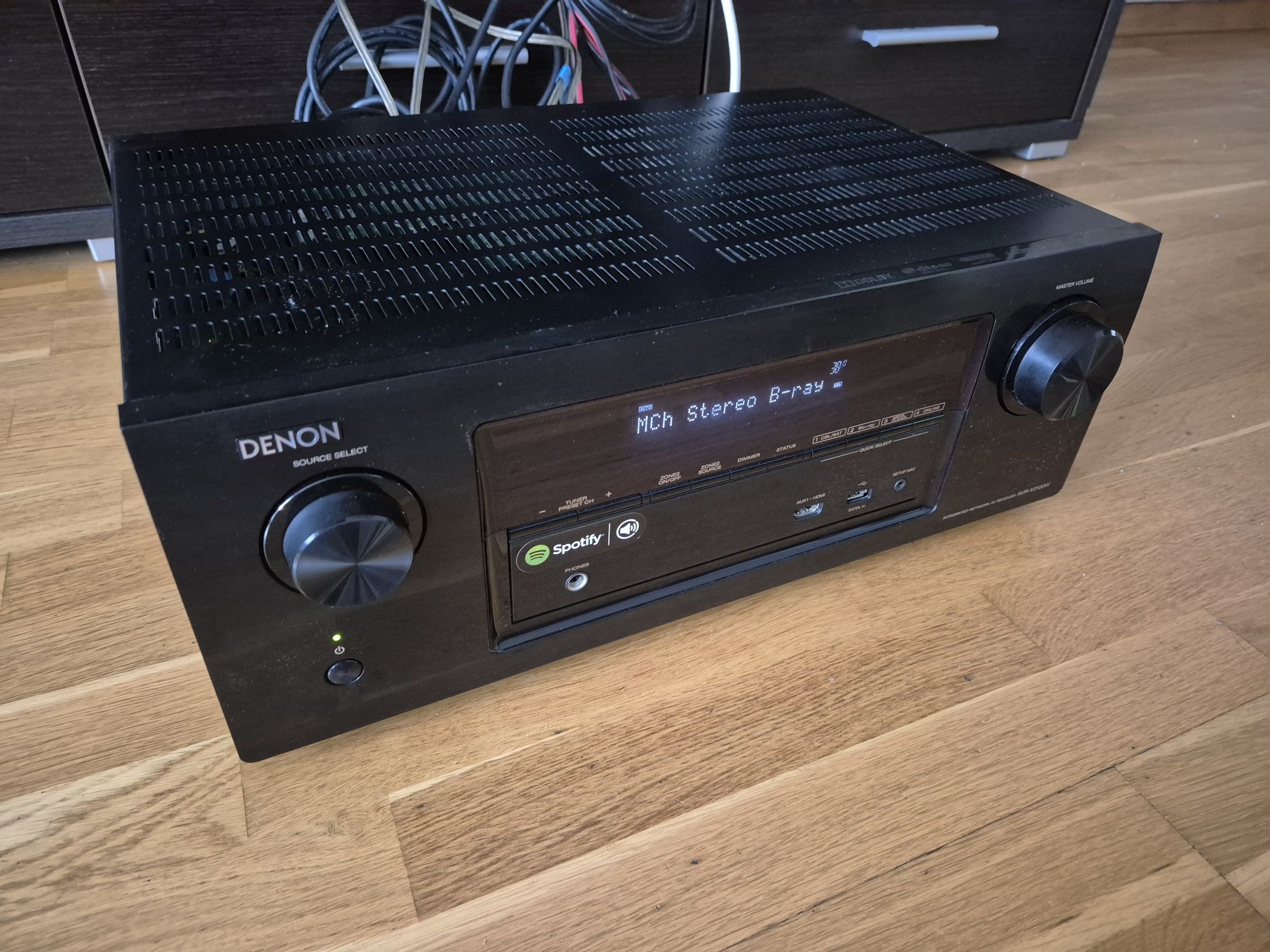 Sprzedam Kino DENON