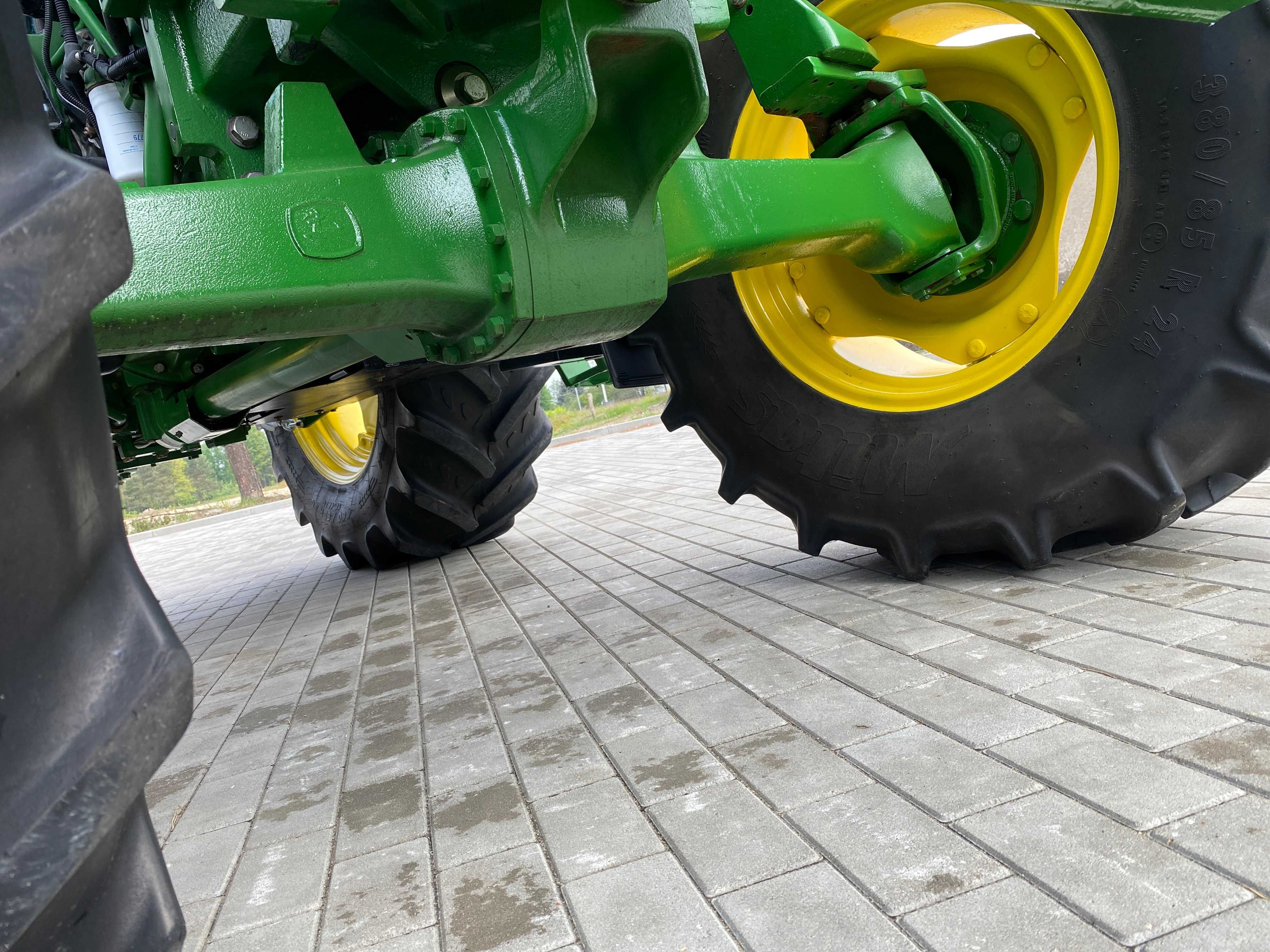 Трактор John Deere 6130 D 130к.с
