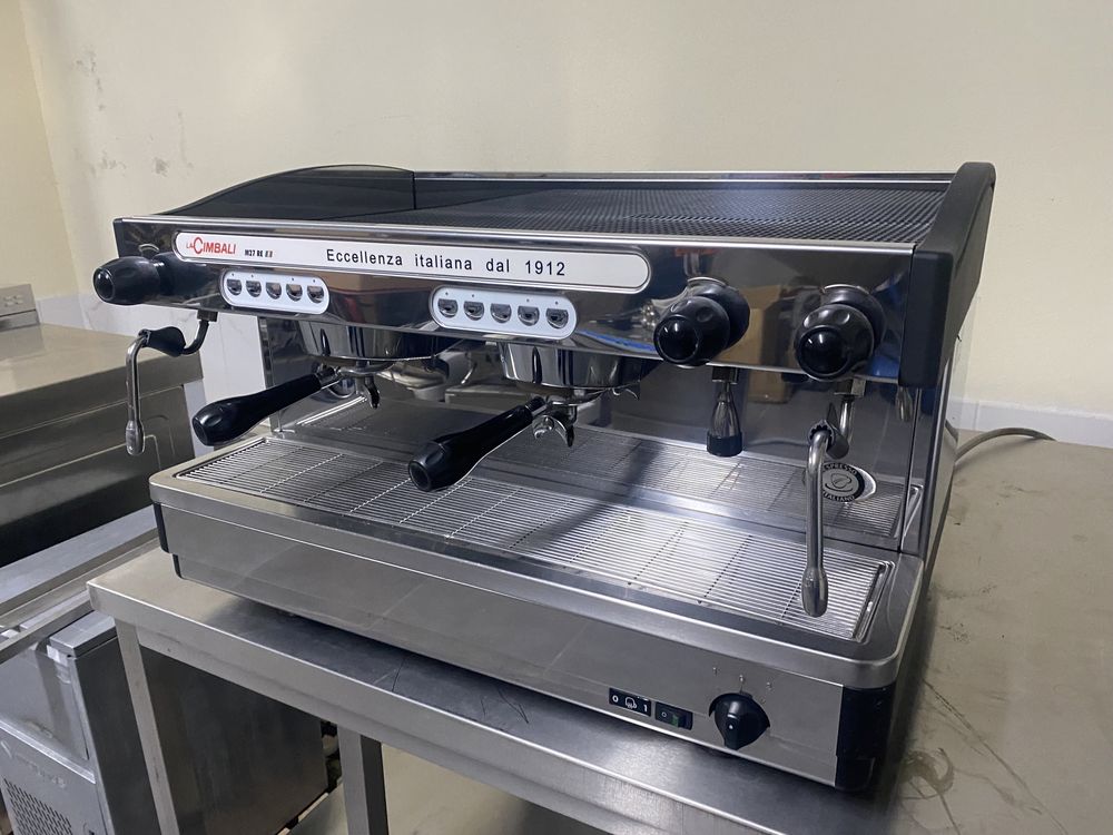 Maquina de café M27 lacimbal Muito Nova