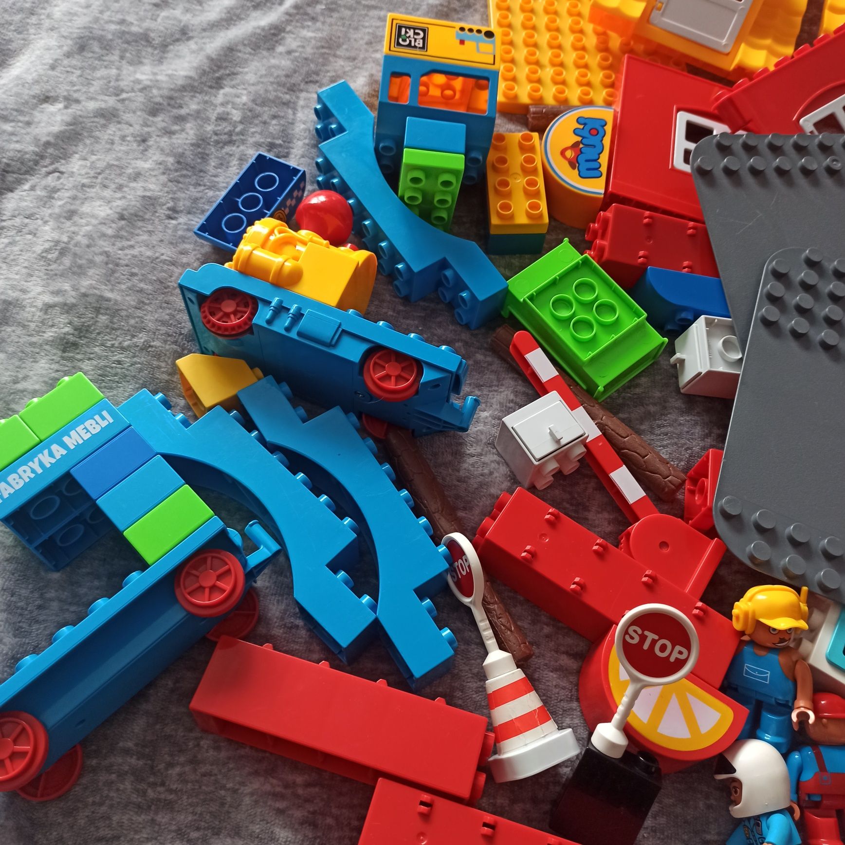 Zestaw klocków Lego Duplo i Mubi