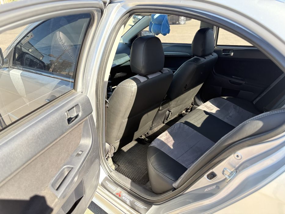 Mitsubishi Lancer X в хорошем состоянии