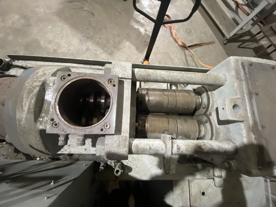 Двошнековий екструдер Краус Мафей(для ПВХ або іншого призначення)