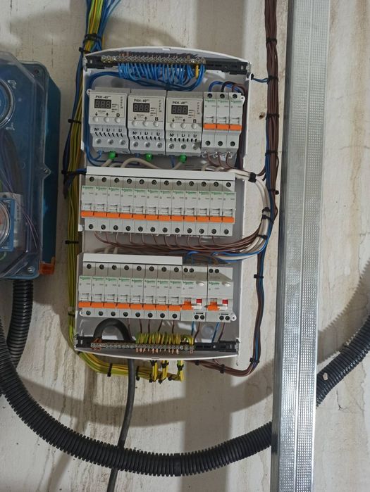 Подключим ваш ИБП, Электромонтажные работы,квартиры,ангары, офисы