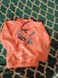 Pomarańczowa bluza z kapturem