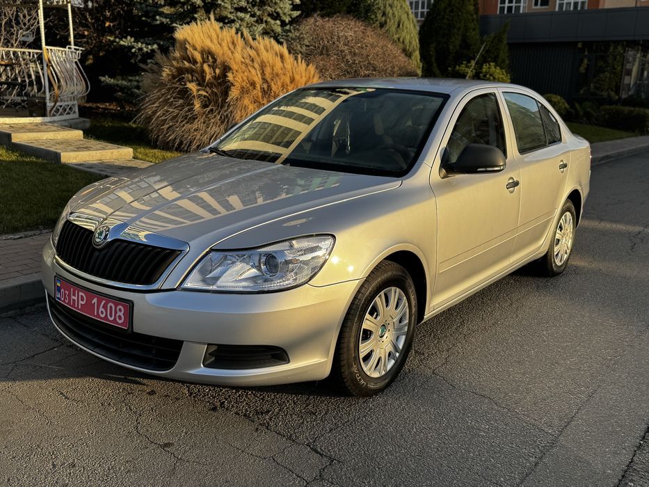 Авто Skoda Octavia A5 2010 супер стан