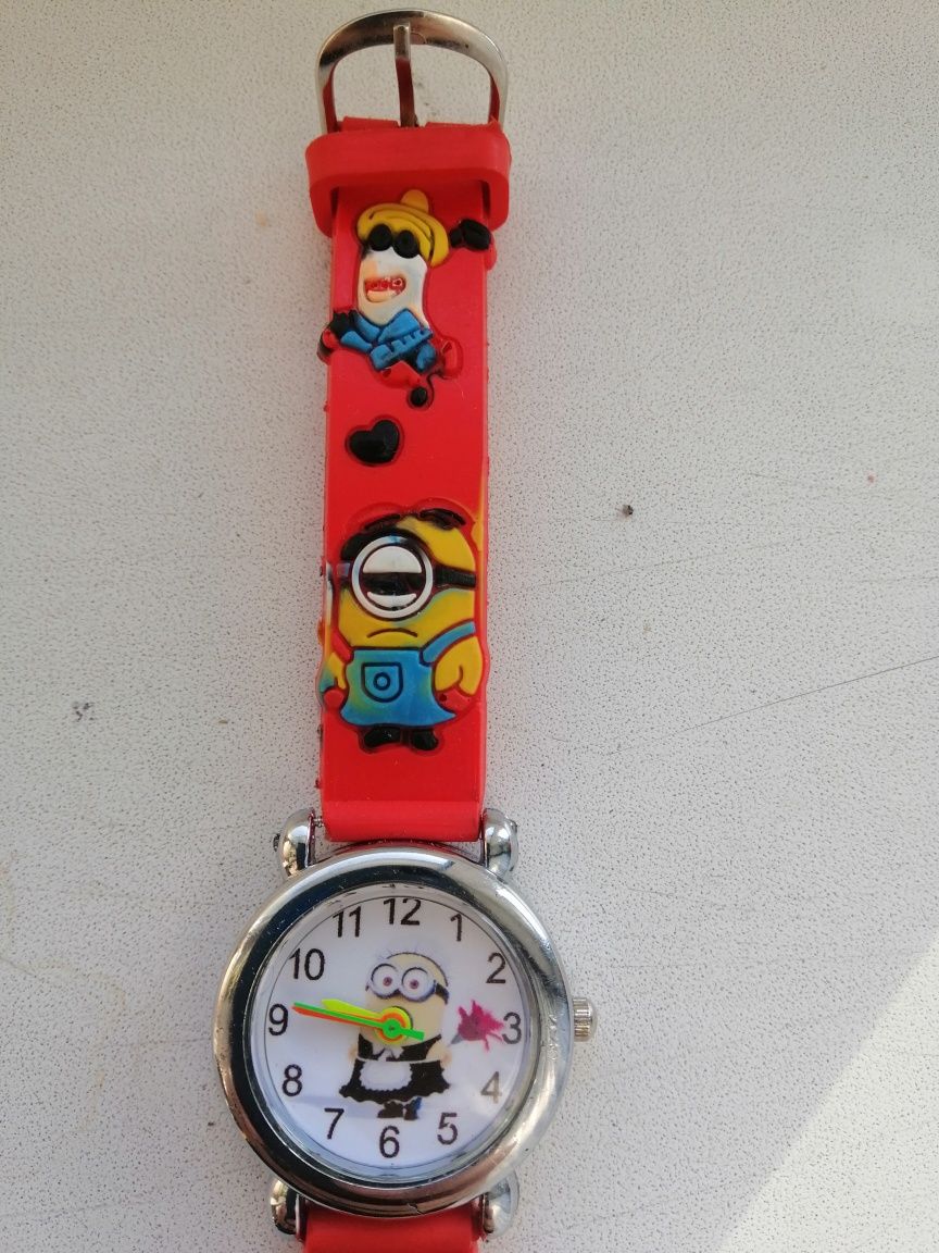 Продам детские часы села батарейка