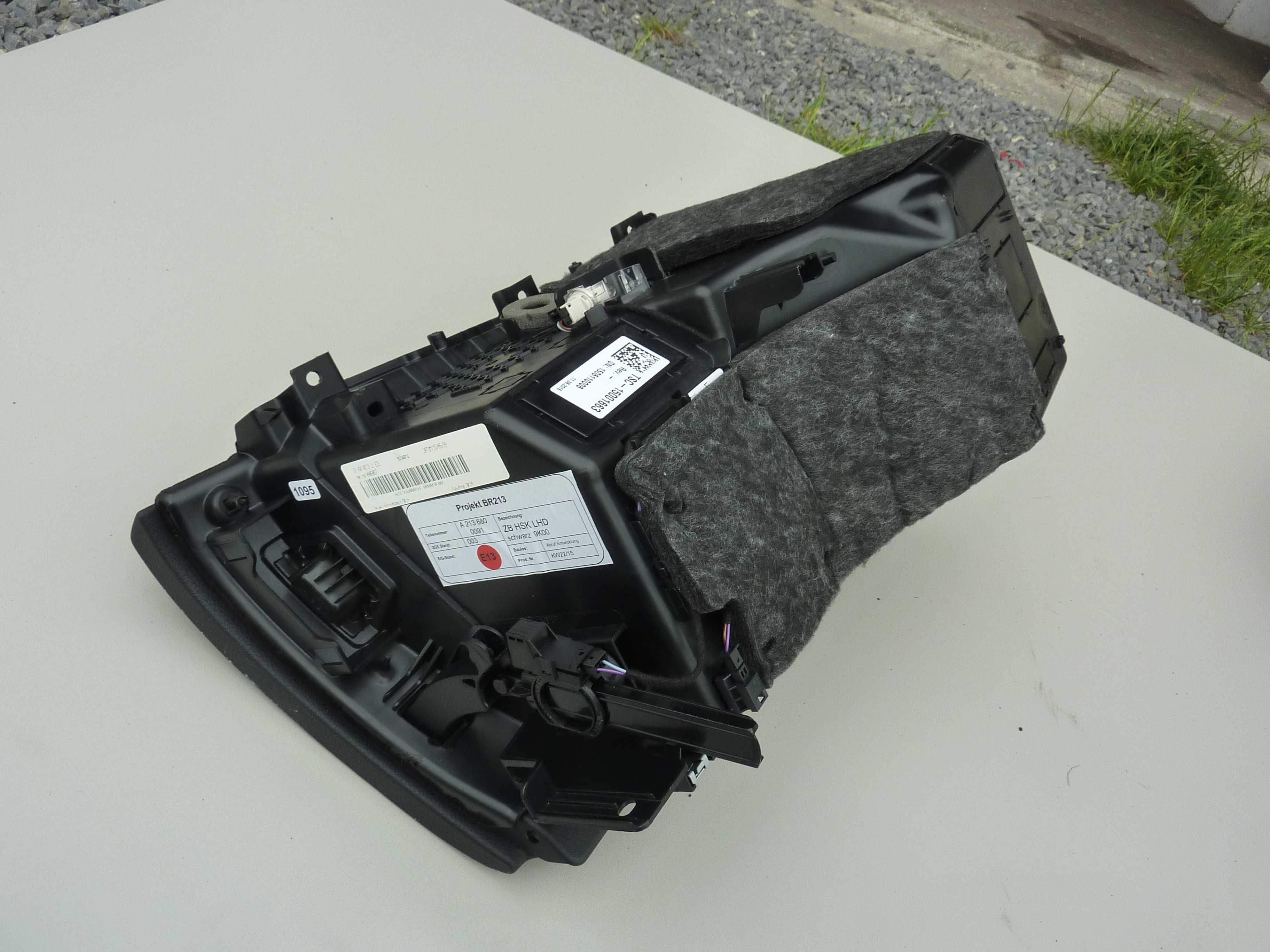 MERCEDES E KLASA W213 schowek pasażera NOWY oryginał A213.680.0091