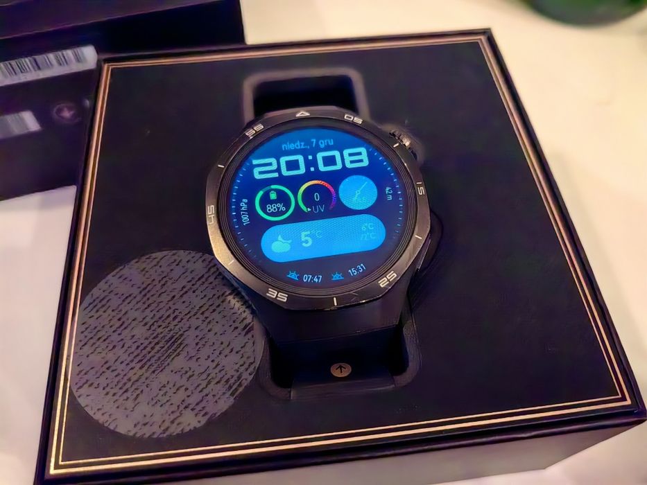 Huawei GT 5 pro 46mm  stan idealny + pasek