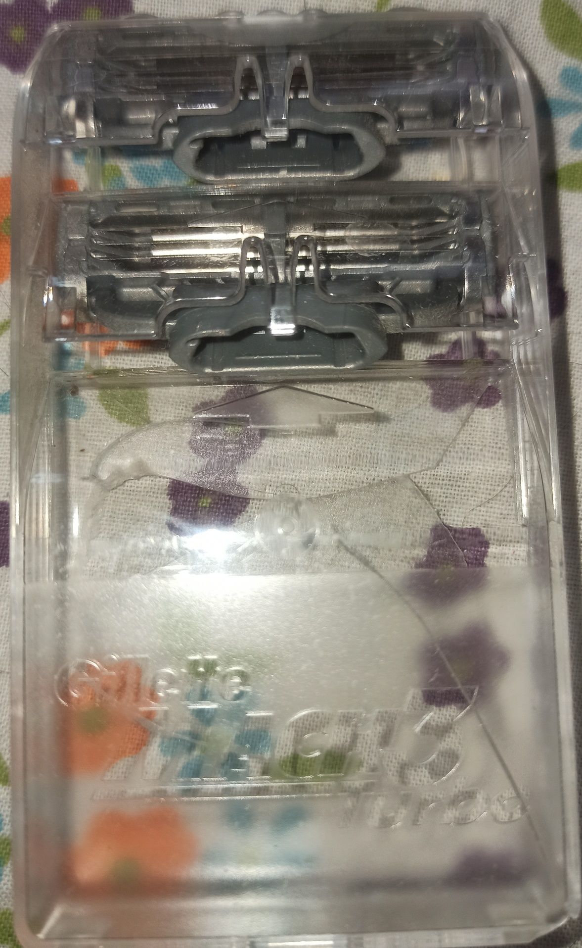 Станки бритвенные Gillette. Bic. Новые и б/у