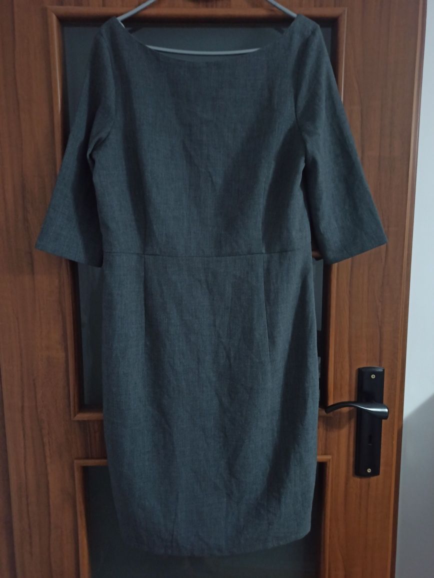 Sukienka biurowa rozmiar 42
