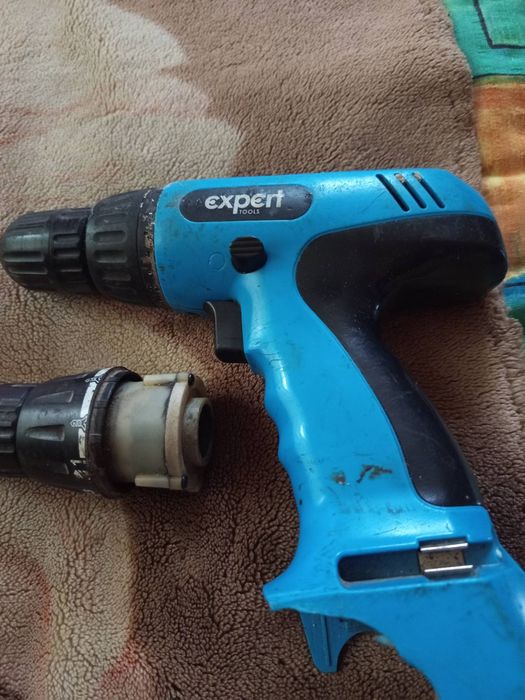 Продам повністю справний шуруповерт