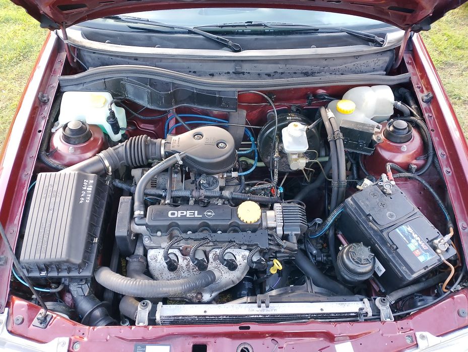 Opel Astra F Classic sedan wspomaganie