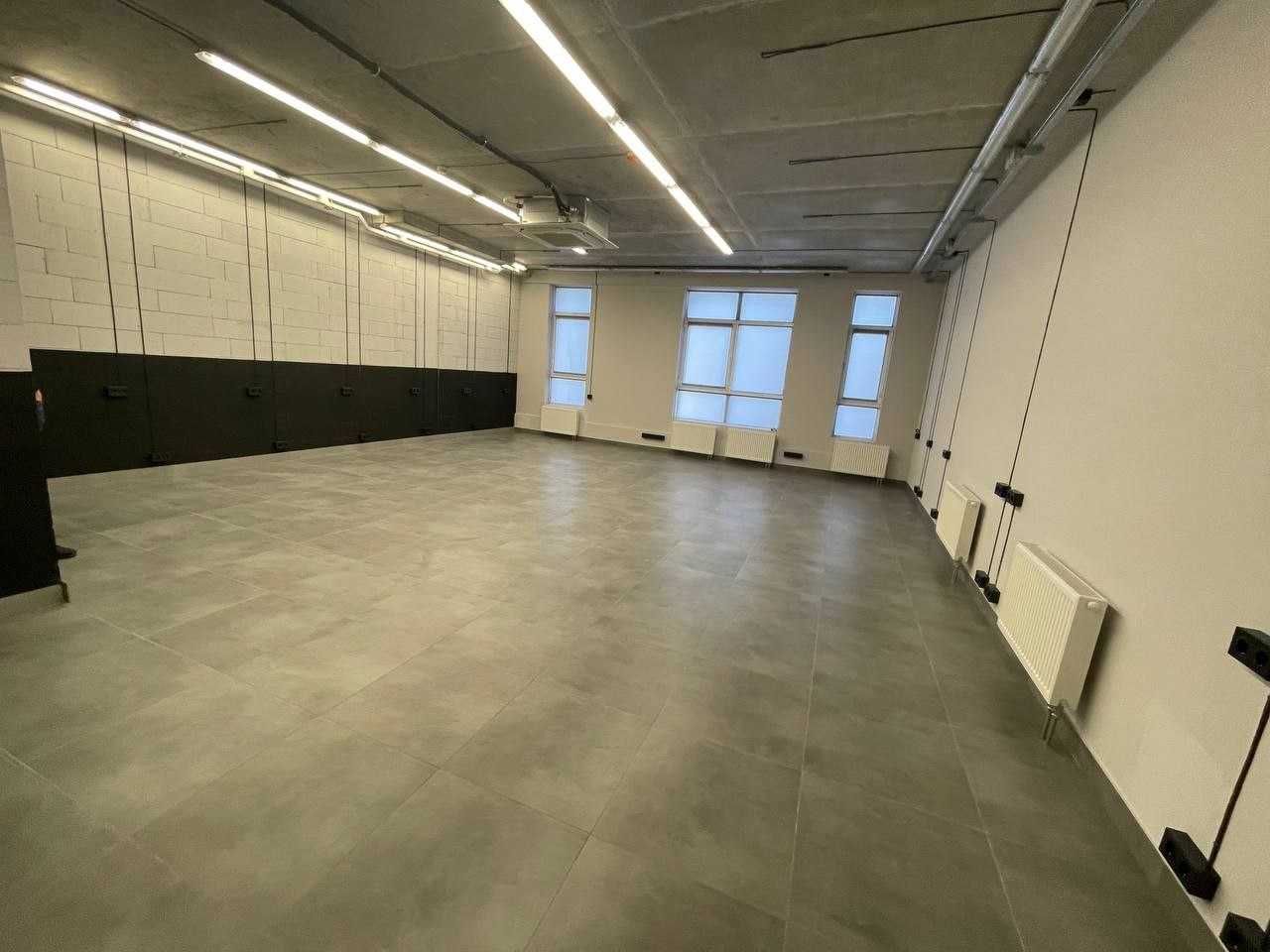 Сдаютя офисные помещения в БЦ в Оболонском районе ( Степана Бандеры)