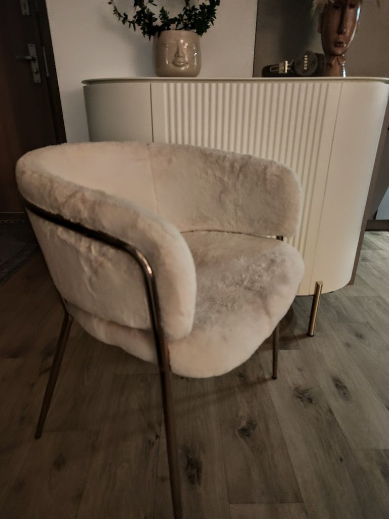 Krzesło 2 sztuki LaForma w cenie 1